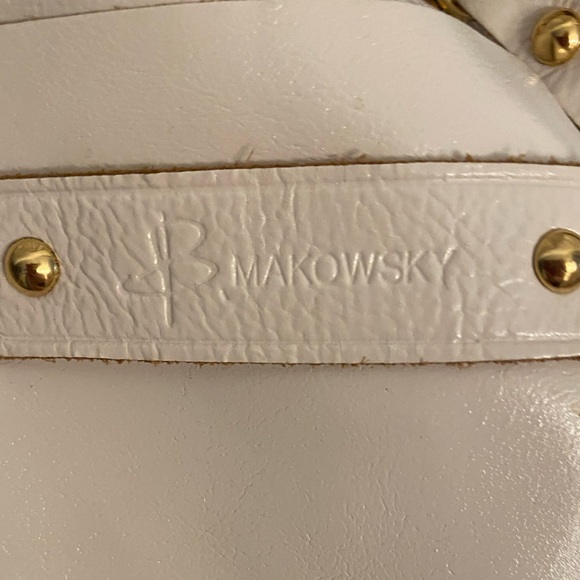 B. MAKOWSKI LARGE WHITE LEATHER AND SUEDE SHOULDER BAG WITH DUAL TOP HANDLES - Picture 4 of 12